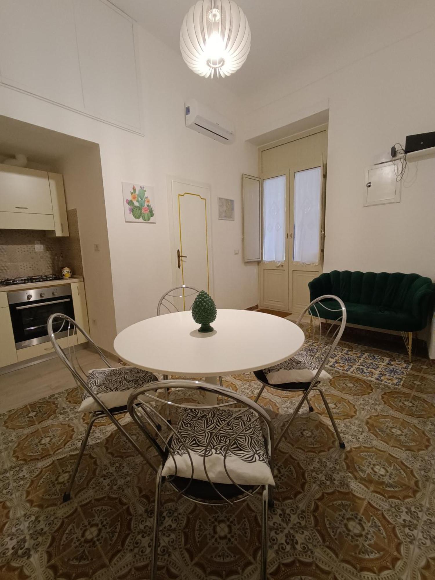 Appartement A Mennulara, Centro